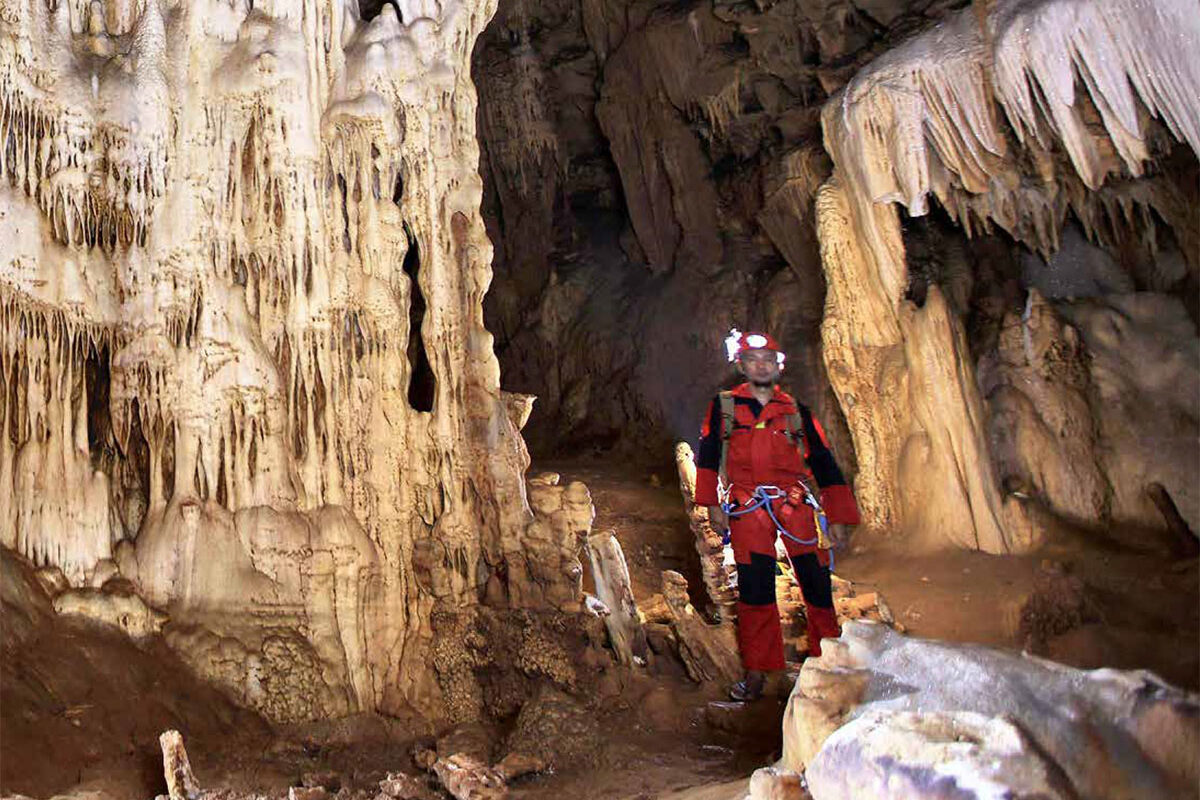 Kalibbong Alloa Cave