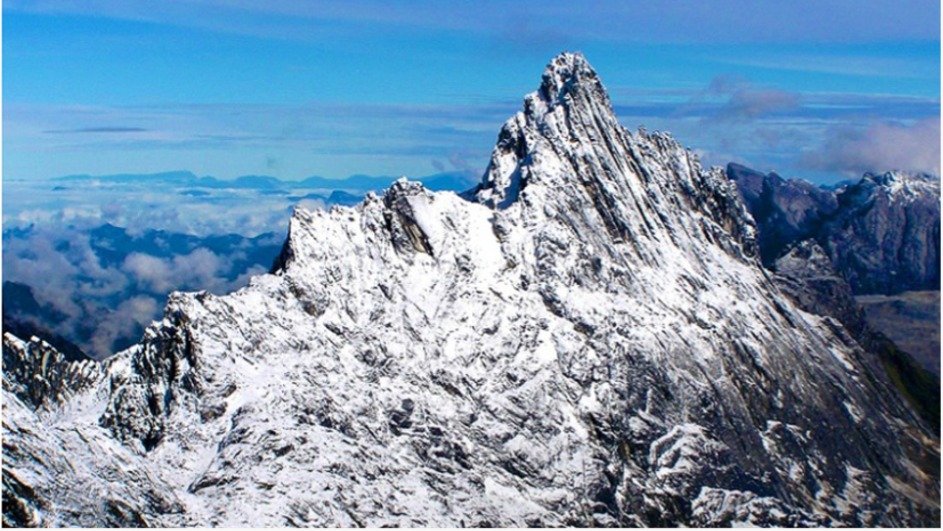 CLIMBING CARSTENSZ PEAK : CLIMBING SELF-HOME FOR PROTECTING ANCESTRY HOME